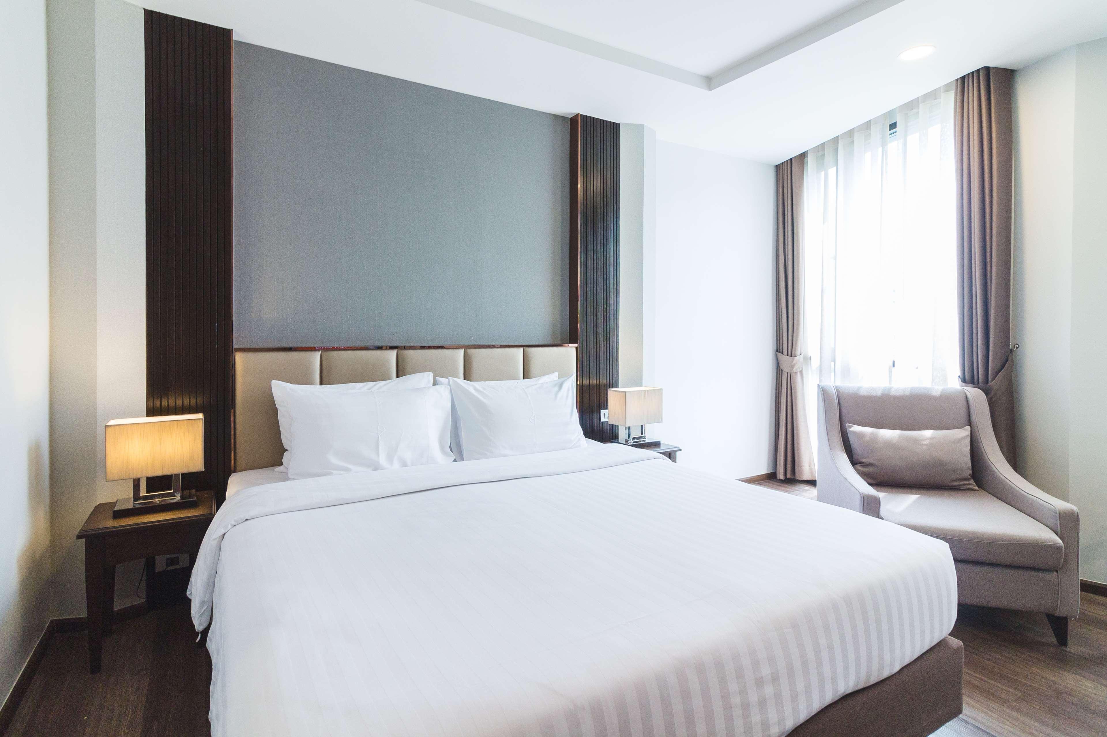 Surestay By Western Sukhumvit 2 Отель Бангкок